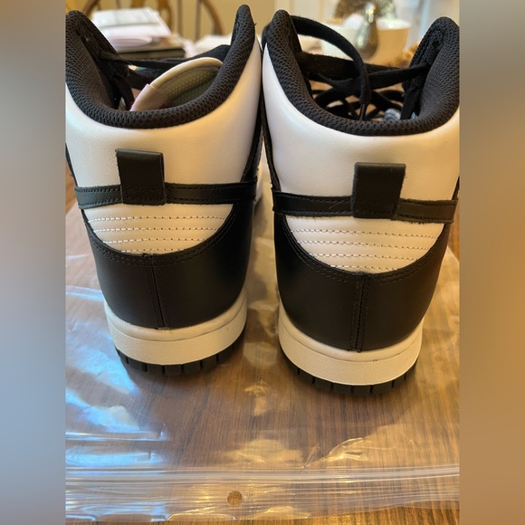 Women’s Nike Dunk High Black & White Size 10 NWOT - Picture 6 of 9